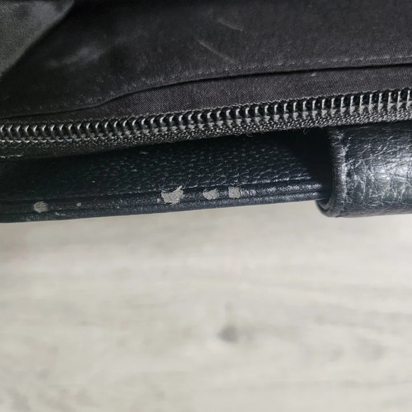 Giani Bernini black leather zip around wallet pockets - Picture 5 of 10